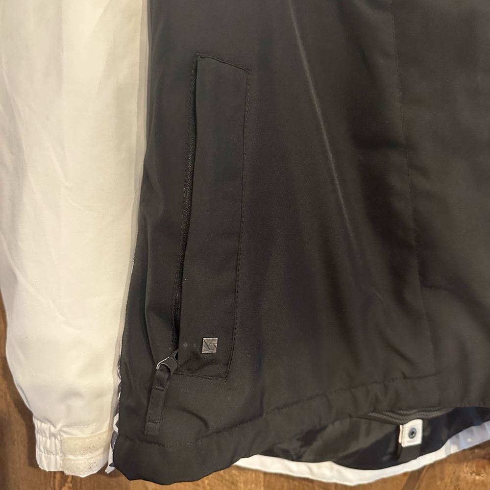 Aperture Snowboard Jacket - Picture 5 of 10